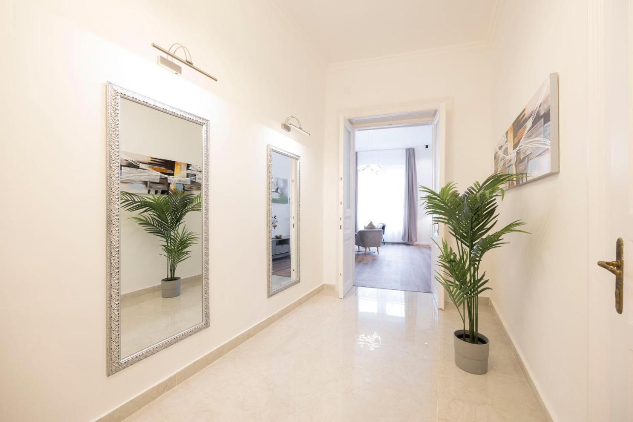 Luxurious Central Grand Home W/ 3Bedrm 2Bathrm Budapest Exterior foto