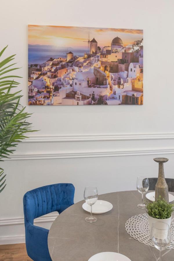 Luxurious Central Grand Home W/ 3Bedrm 2Bathrm Budapest Exterior foto