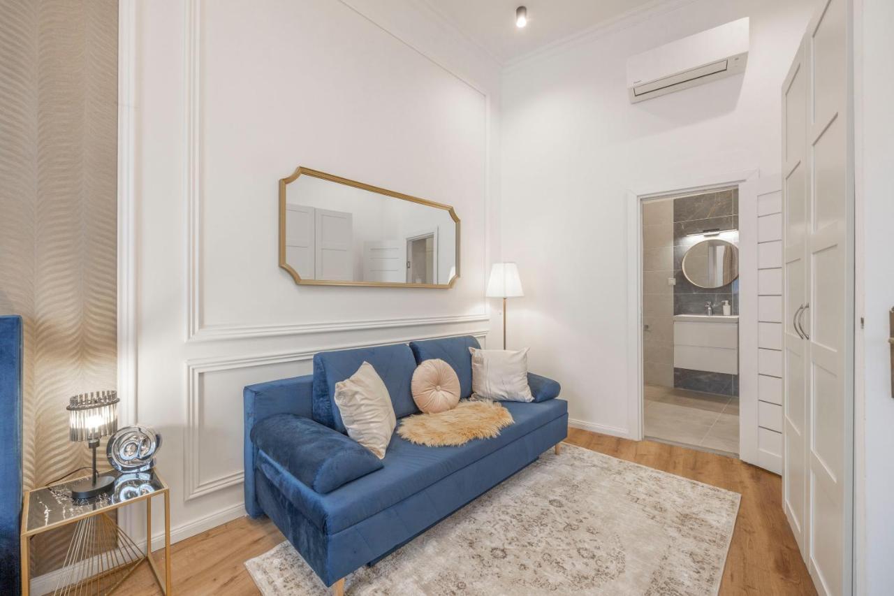 Luxurious Central Grand Home W/ 3Bedrm 2Bathrm Budapest Exterior foto