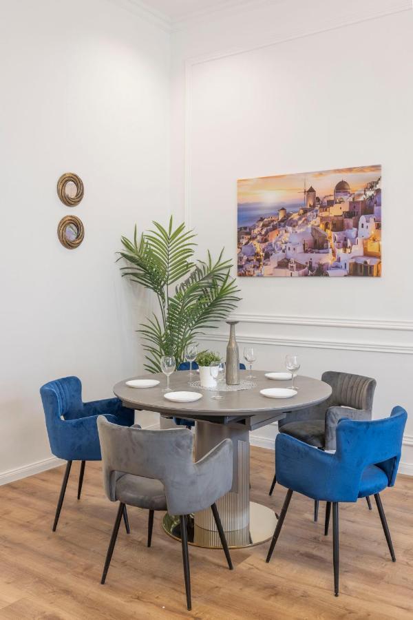 Luxurious Central Grand Home W/ 3Bedrm 2Bathrm Budapest Exterior foto
